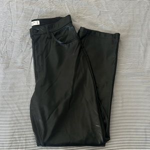 Abercrombie & Fitch Curve Love 90s Straight Ultra High Rise Vegan Leather Pant